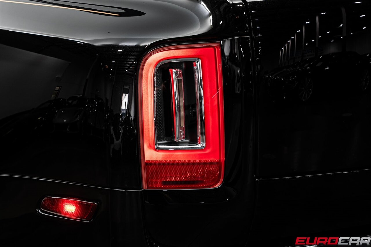 2020 Rolls-Royce Cullinan *STARLIGHT HEADLINER * REAR THEATER CONFIGURATION*   - Photo 18 - Costa Mesa, CA 92626