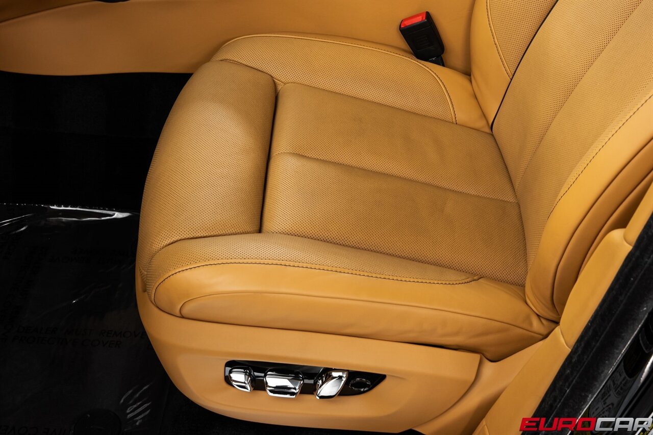 2020 Rolls-Royce Cullinan *STARLIGHT HEADLINER * REAR THEATER CONFIGURATION*   - Photo 42 - Costa Mesa, CA 92626