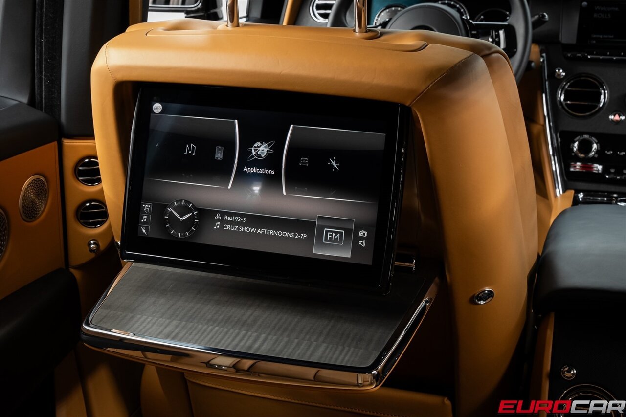 2020 Rolls-Royce Cullinan *STARLIGHT HEADLINER * REAR THEATER CONFIGURATION*   - Photo 25 - Costa Mesa, CA 92626