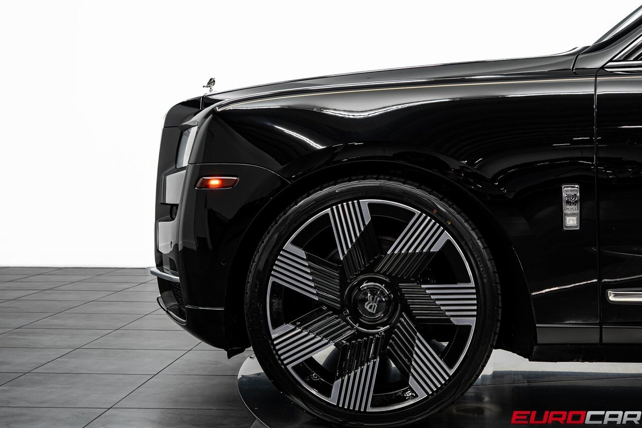 2020 Rolls-Royce Cullinan *STARLIGHT HEADLINER * REAR THEATER CONFIGURATION*   - Photo 14 - Costa Mesa, CA 92626