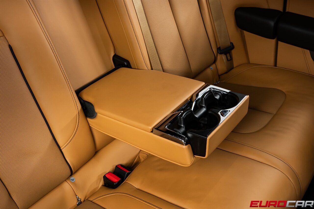 2020 Rolls-Royce Cullinan *STARLIGHT HEADLINER * REAR THEATER CONFIGURATION*   - Photo 39 - Costa Mesa, CA 92626