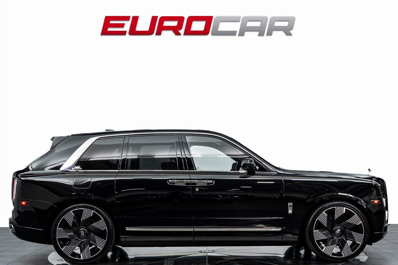 2020 Rolls-Royce Cullinan *STARLIGHT HEADLINER * REAR THEATER CONFIGURATION*   - Photo 7 - Costa Mesa, CA 92626