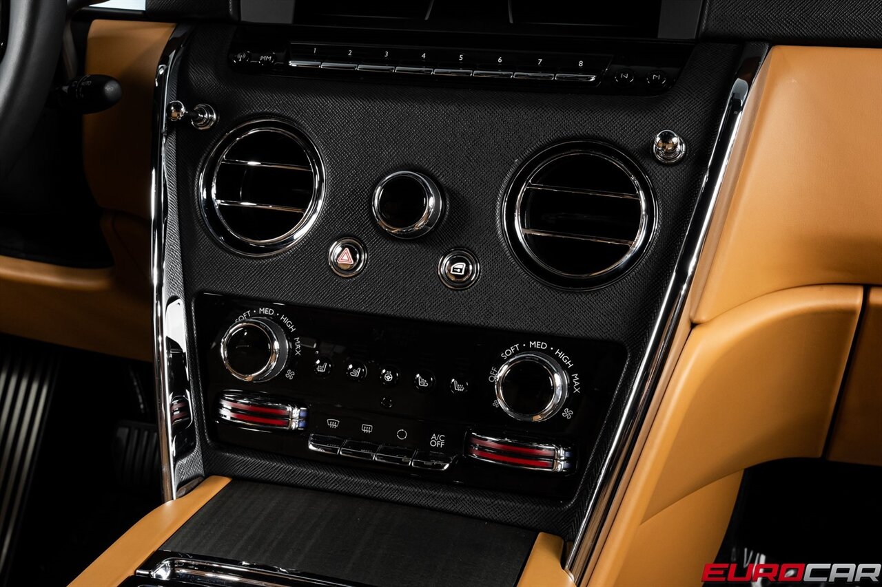 2020 Rolls-Royce Cullinan *STARLIGHT HEADLINER * REAR THEATER CONFIGURATION*   - Photo 30 - Costa Mesa, CA 92626