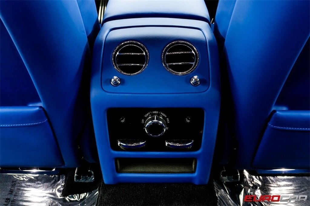 2024 Rolls-Royce Ghost  *BLACK BADGE WHEELS * STARLIGHT HEADLINER * BESPOKE INTERIOR* - Photo 36 - Costa Mesa, CA 92626