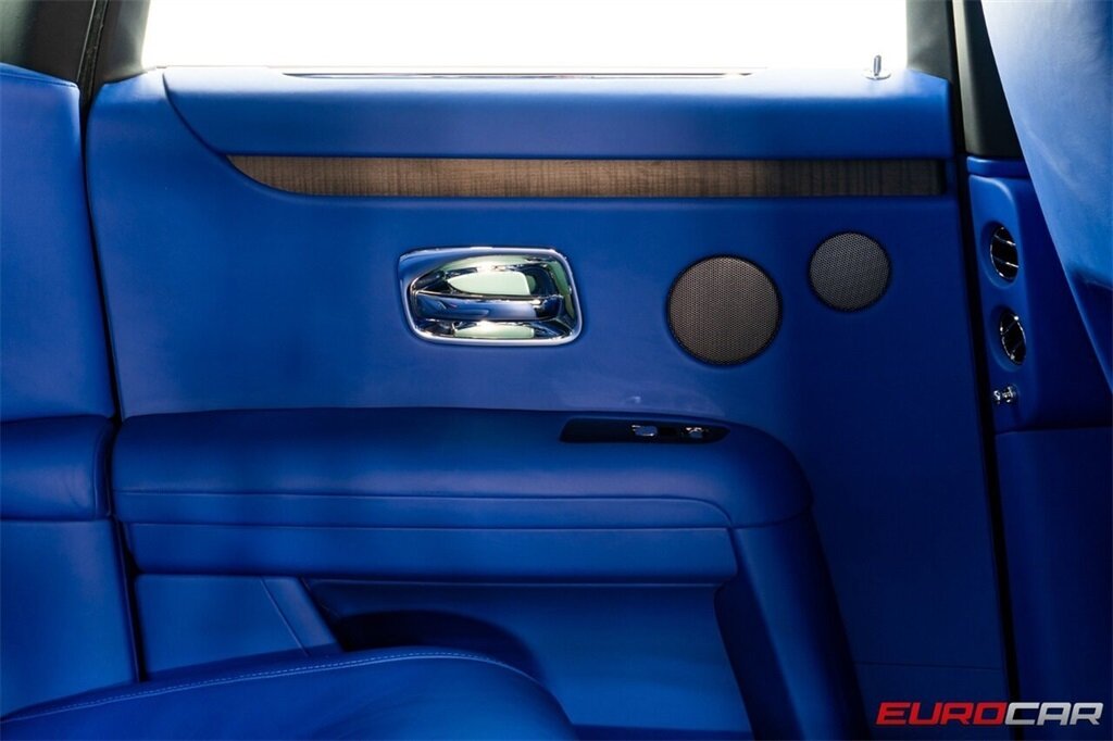 2024 Rolls-Royce Ghost  *BLACK BADGE WHEELS * STARLIGHT HEADLINER * BESPOKE INTERIOR* - Photo 47 - Costa Mesa, CA 92626