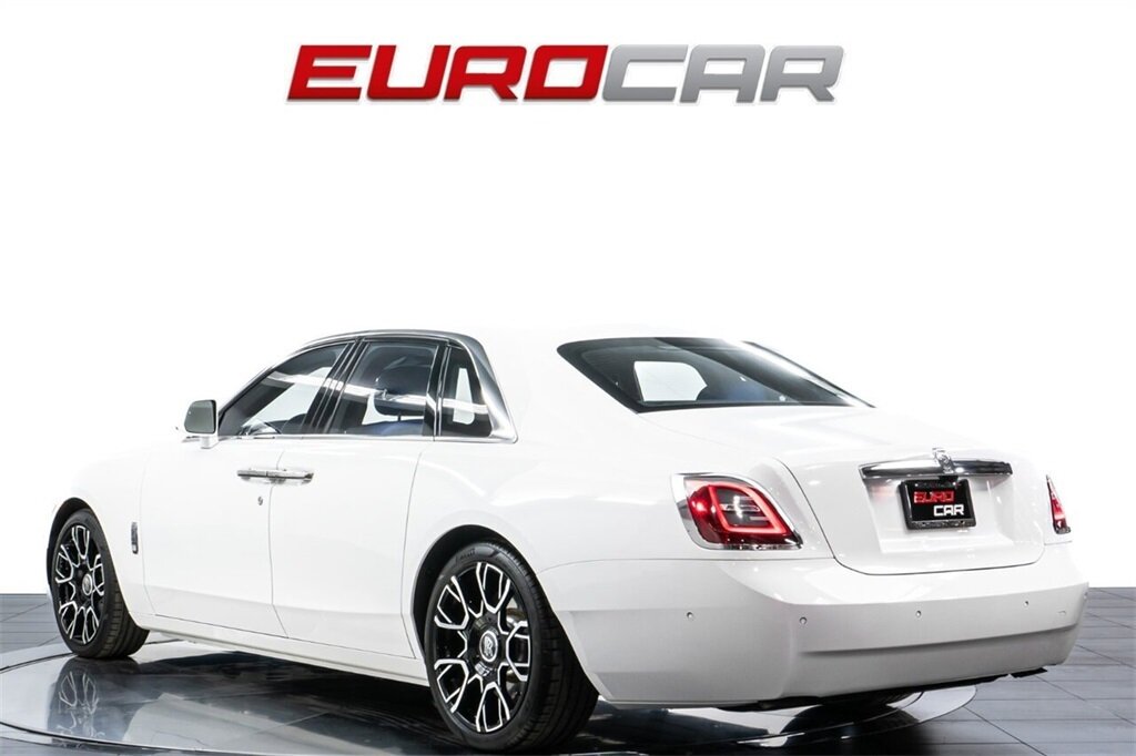 2024 Rolls-Royce Ghost  *BLACK BADGE WHEELS * STARLIGHT HEADLINER * BESPOKE INTERIOR* - Photo 4 - Costa Mesa, CA 92626