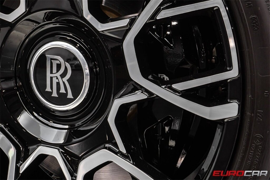 2024 Rolls-Royce Ghost  *BLACK BADGE WHEELS * STARLIGHT HEADLINER * BESPOKE INTERIOR* - Photo 22 - Costa Mesa, CA 92626