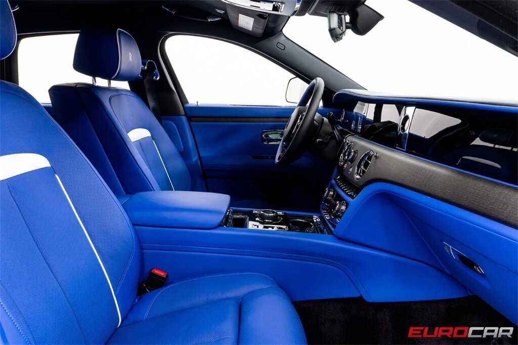 2024 Rolls-Royce Ghost  *BLACK BADGE WHEELS * STARLIGHT HEADLINER * BESPOKE INTERIOR* - Photo 41 - Costa Mesa, CA 92626