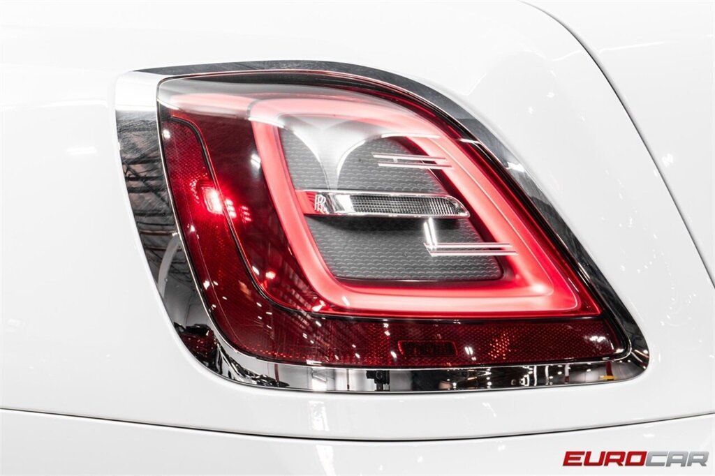 2024 Rolls-Royce Ghost  *BLACK BADGE WHEELS * STARLIGHT HEADLINER * BESPOKE INTERIOR* - Photo 19 - Costa Mesa, CA 92626