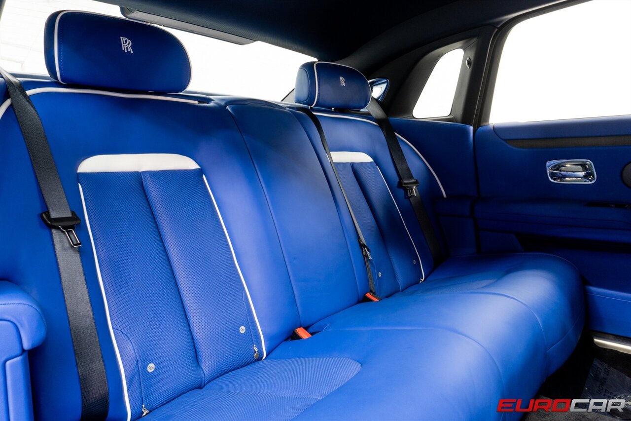 2024 Rolls-Royce Ghost  BLACK BADGE WHEELS *STARLIGHT HEADLINER * BESPOKE INTERIOR* - Photo 41 - Costa Mesa, CA 92626