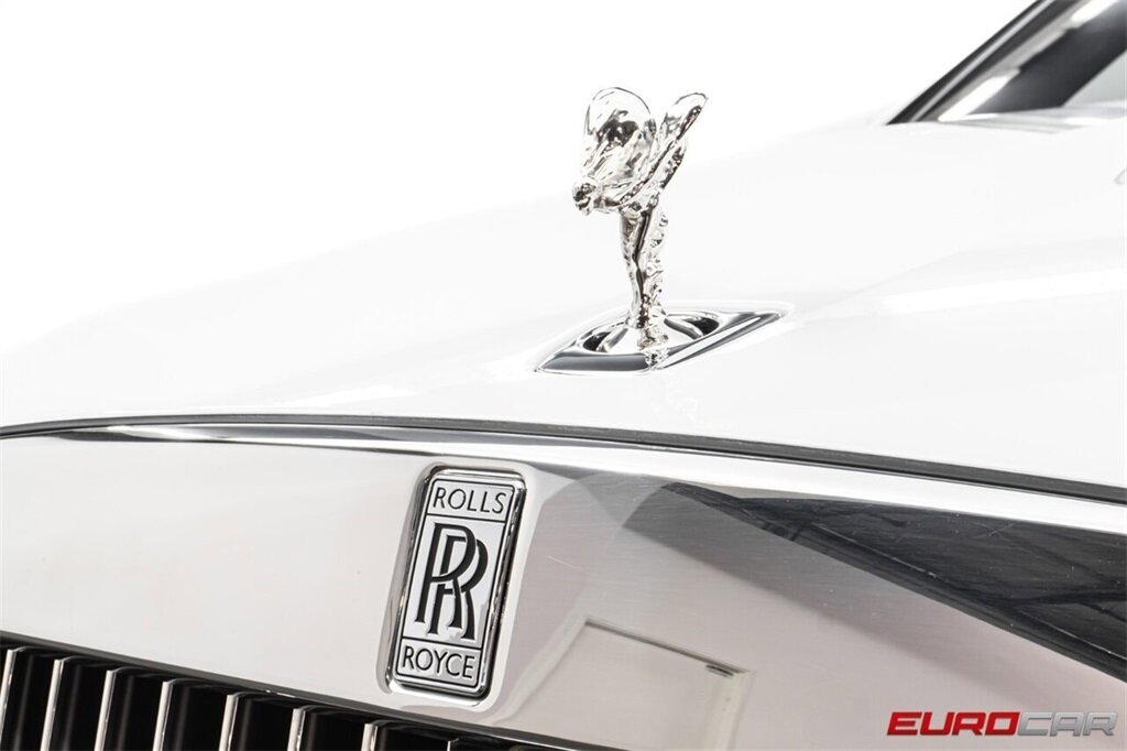 2024 Rolls-Royce Ghost  *BLACK BADGE WHEELS * STARLIGHT HEADLINER * BESPOKE INTERIOR* - Photo 12 - Costa Mesa, CA 92626