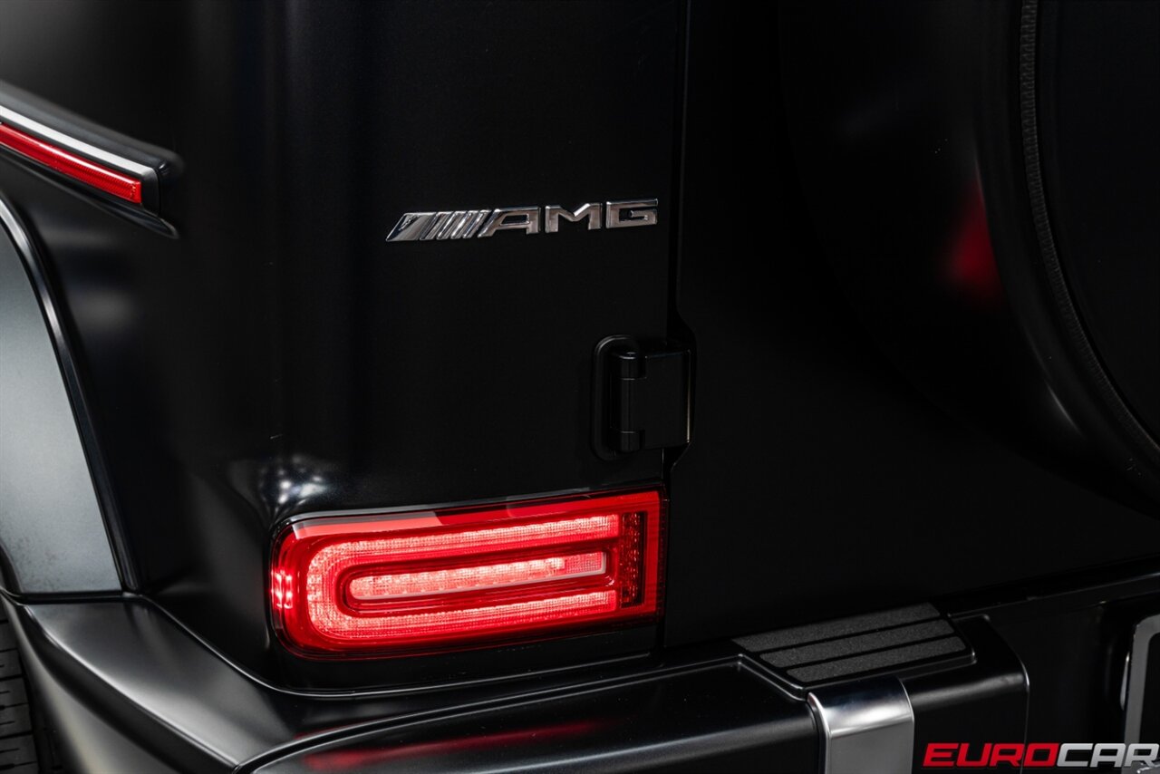 2023 Mercedes-Benz AMG G 63 *AMG PERFORMANCE PACKAGE * MANUFAKTUR INTERIOR PLUS PACKAGE* - Photo 17 - Costa Mesa, CA 92626