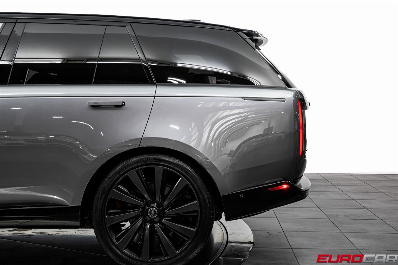 2024 Land Rover Range Rover P615 SV  *MASSIVE $224,610 MSRP * 23 " FORGED WHEELS * EXECUTIVE CLASS REAR SEATS* - Photo 14 - Costa Mesa, CA 92626