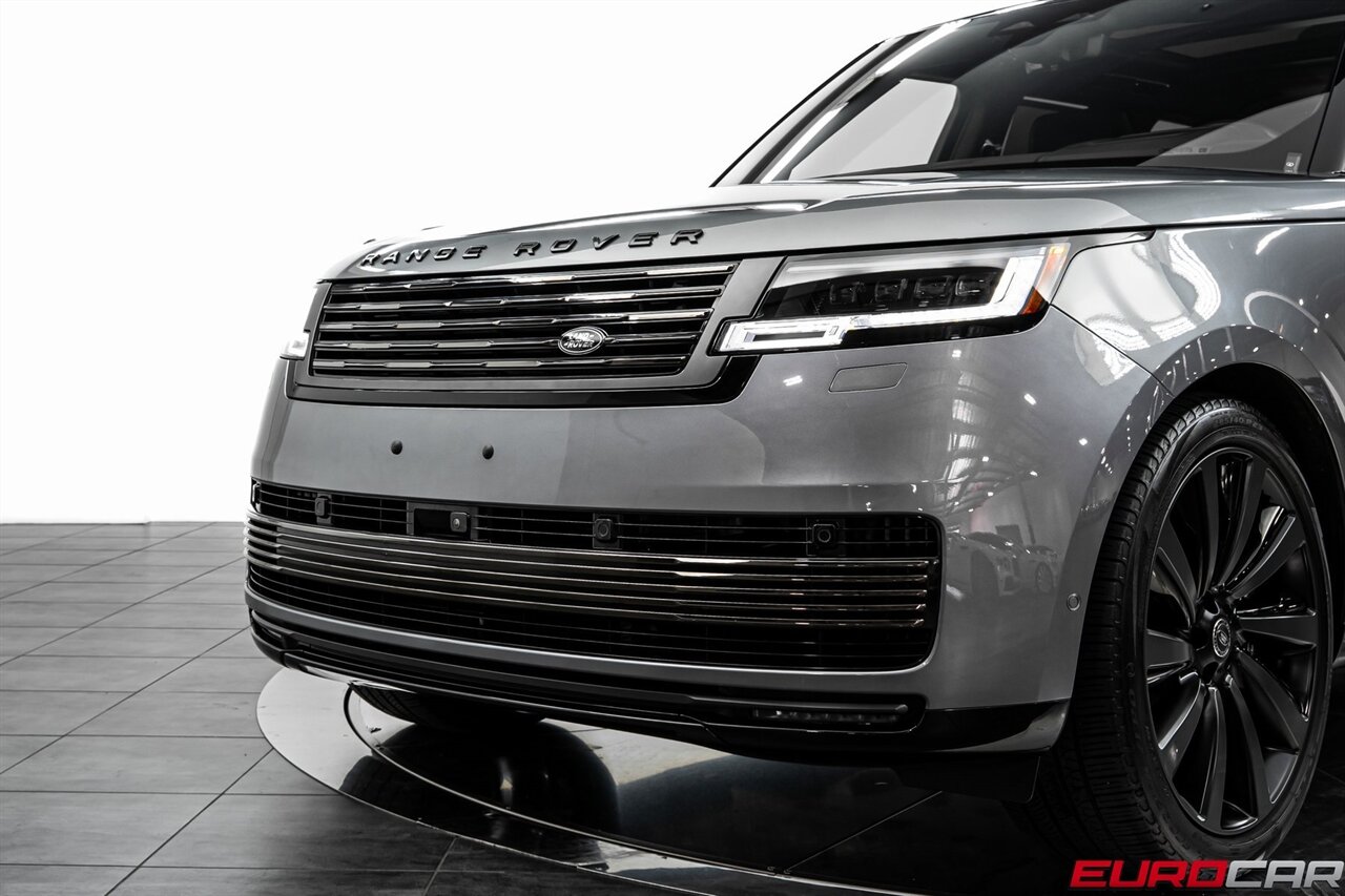 2024 Land Rover Range Rover P615 SV  *MASSIVE $224,610 MSRP * 23 " FORGED WHEELS * EXECUTIVE CLASS REAR SEATS* - Photo 12 - Costa Mesa, CA 92626