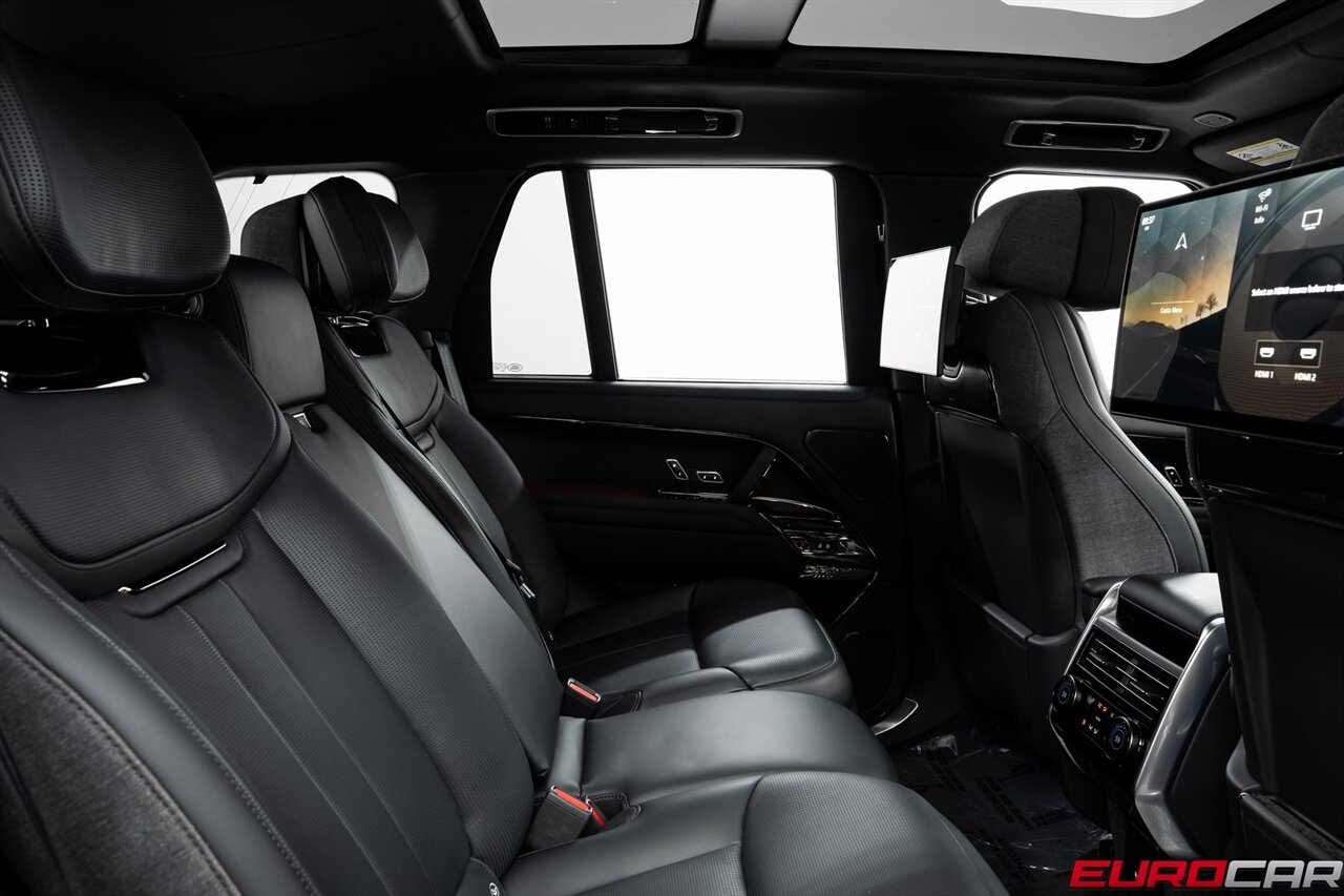 2024 Land Rover Range Rover P615 SV  *MASSIVE $224,610 MSRP * 23 " FORGED WHEELS * EXECUTIVE CLASS REAR SEATS* - Photo 38 - Costa Mesa, CA 92626