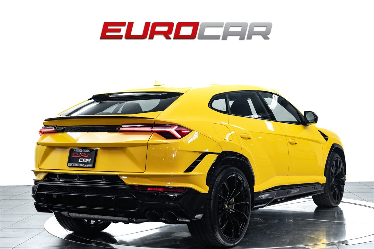 2024 Lamborghini Urus  *HIGH GLOSS BLACK STYLE PACKAGE * 23 " WHEELS* - Photo 5 - Costa Mesa, CA 92626