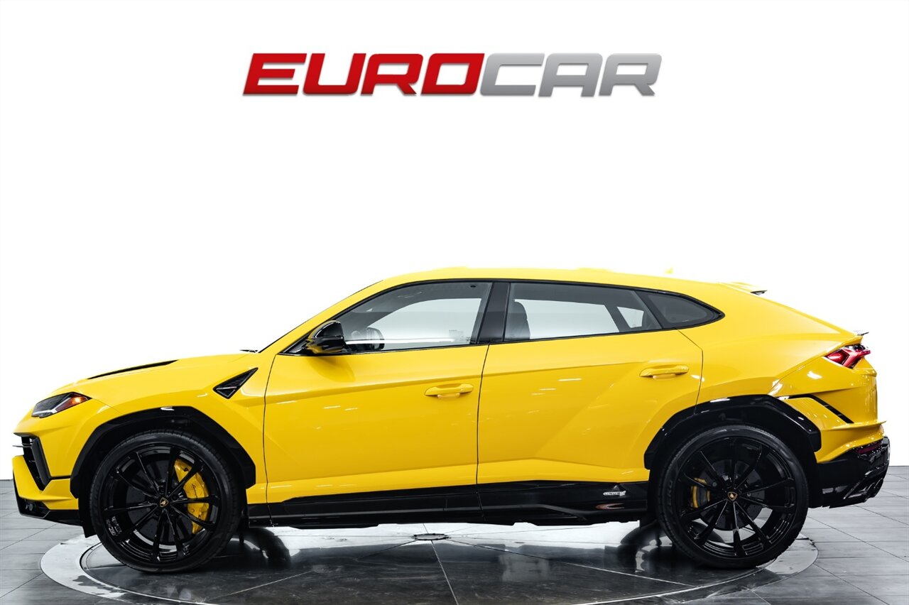 2024 Lamborghini Urus  *HIGH GLOSS BLACK STYLE PACKAGE * 23 " WHEELS* - Photo 2 - Costa Mesa, CA 92626