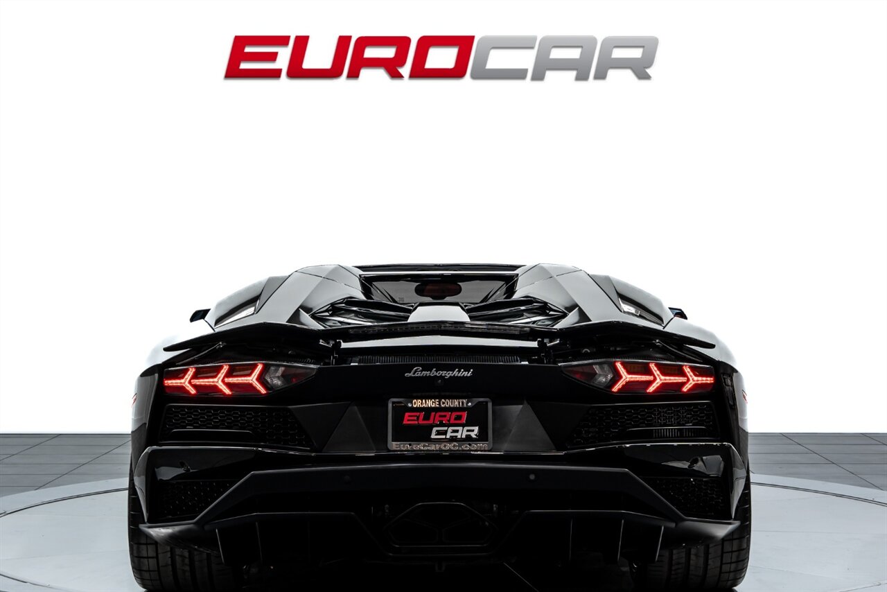 2019 Lamborghini Aventador LP 740-4 S *FORGED WHEELS * STUNNING RED INTERIOR* - Photo 5 - Costa Mesa, CA 92626