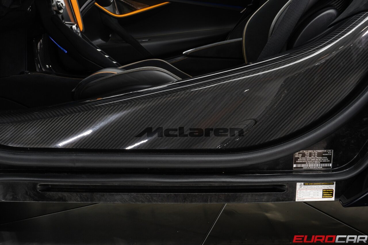 2018 McLaren 720S Performance  *BESPOKE PAINT * MASSIVE CARBON FIBER OPTIONS* - Photo 34 - Costa Mesa, CA 92626