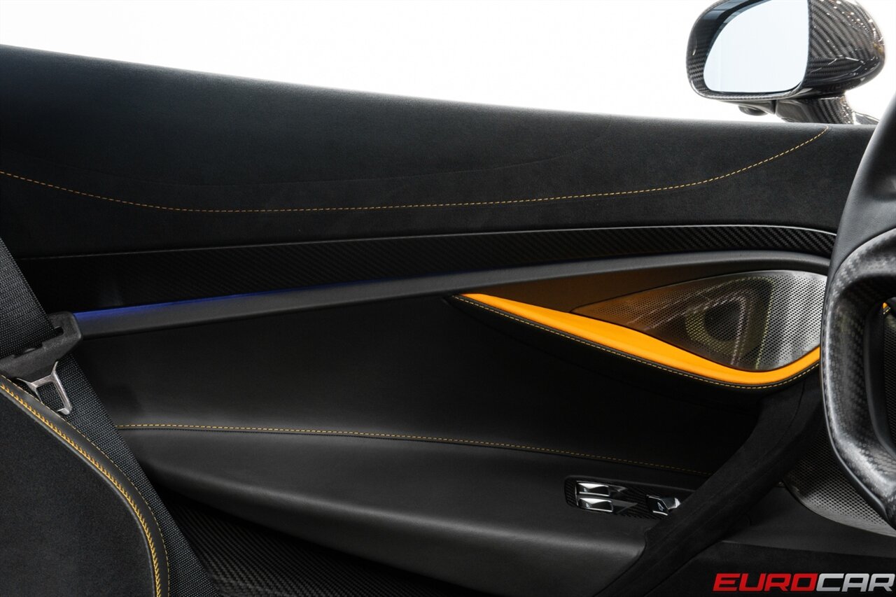 2018 McLaren 720S Performance  *BESPOKE PAINT * MASSIVE CARBON FIBER OPTIONS* - Photo 36 - Costa Mesa, CA 92626