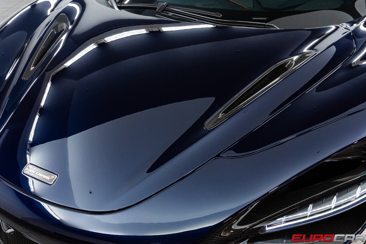 2018 McLaren 720S Performance  *BESPOKE PAINT * MASSIVE CARBON FIBER OPTIONS* - Photo 10 - Costa Mesa, CA 92626