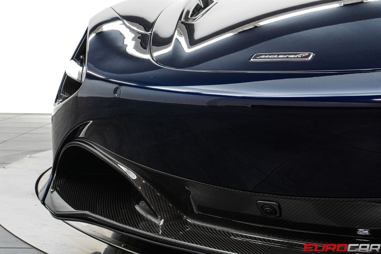 2018 McLaren 720S Performance  *BESPOKE PAINT * MASSIVE CARBON FIBER OPTIONS* - Photo 15 - Costa Mesa, CA 92626