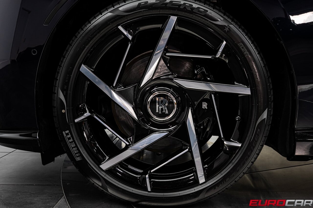 2025 Rolls-Royce Black Badge Spectre BLACK BADGE *STARLIGHT DOORS*   - Photo 18 - Costa Mesa, CA 92626