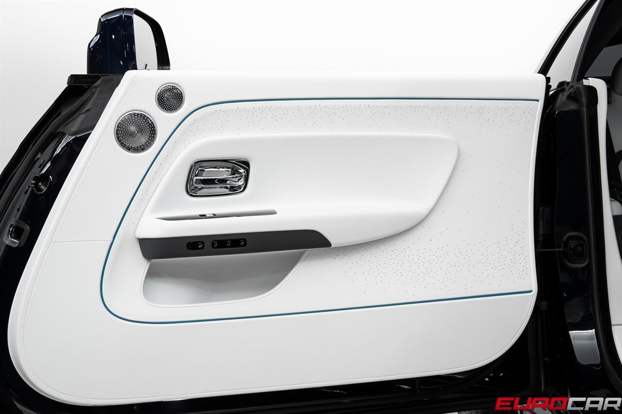 2025 Rolls-Royce Black Badge Spectre BLACK BADGE *STARLIGHT DOORS*   - Photo 21 - Costa Mesa, CA 92626