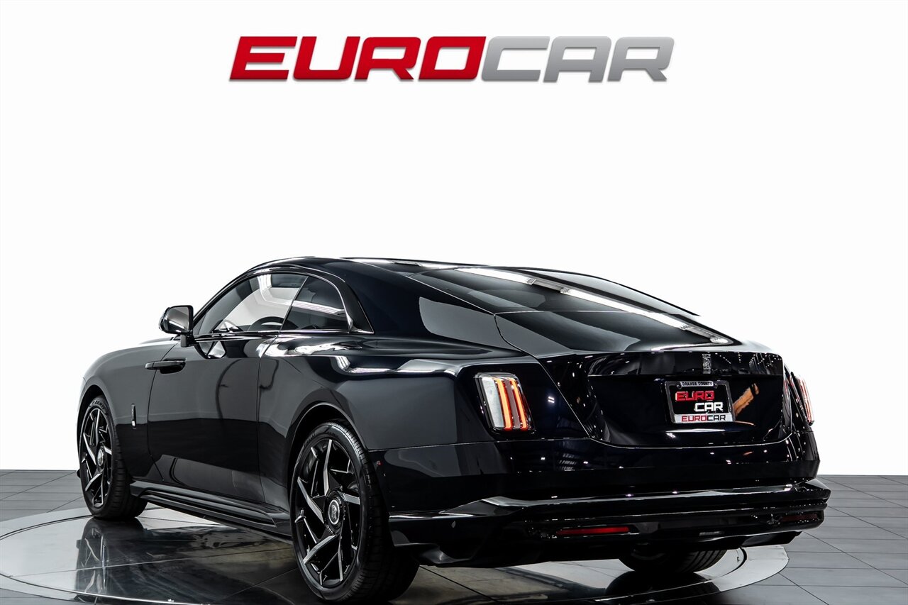 2025 Rolls-Royce Black Badge Spectre BLACK BADGE *STARLIGHT DOORS*   - Photo 3 - Costa Mesa, CA 92626