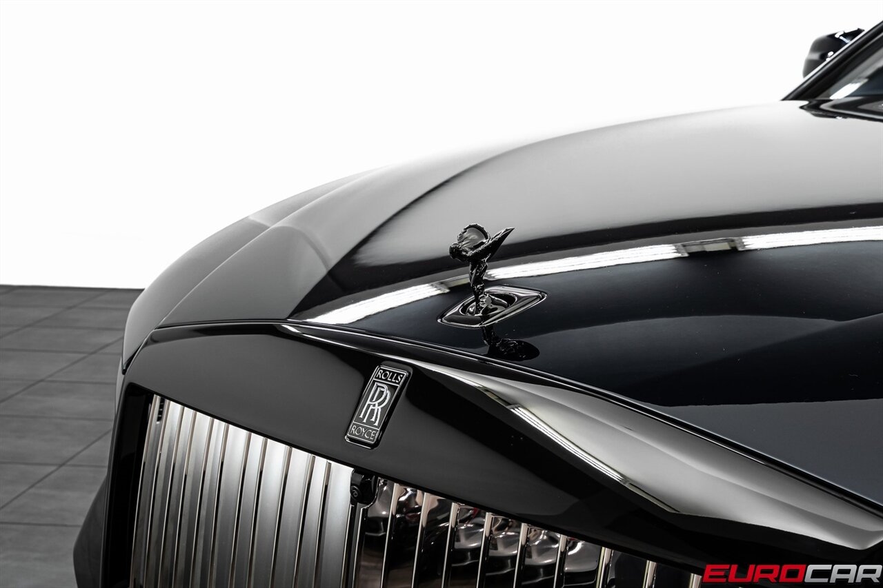 2025 Rolls-Royce Black Badge Spectre BLACK BADGE *STARLIGHT DOORS*   - Photo 10 - Costa Mesa, CA 92626