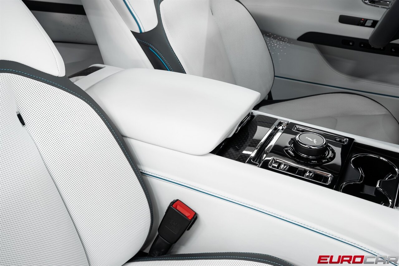 2025 Rolls-Royce Black Badge Spectre BLACK BADGE *STARLIGHT DOORS*   - Photo 29 - Costa Mesa, CA 92626