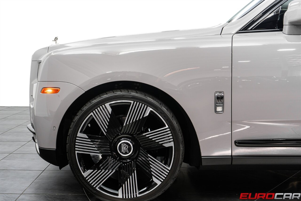 2022 Rolls-Royce Cullinan  *24 " WHEELS * SHOOTING STAR HEADLINER* - Photo 13 - Costa Mesa, CA 92626