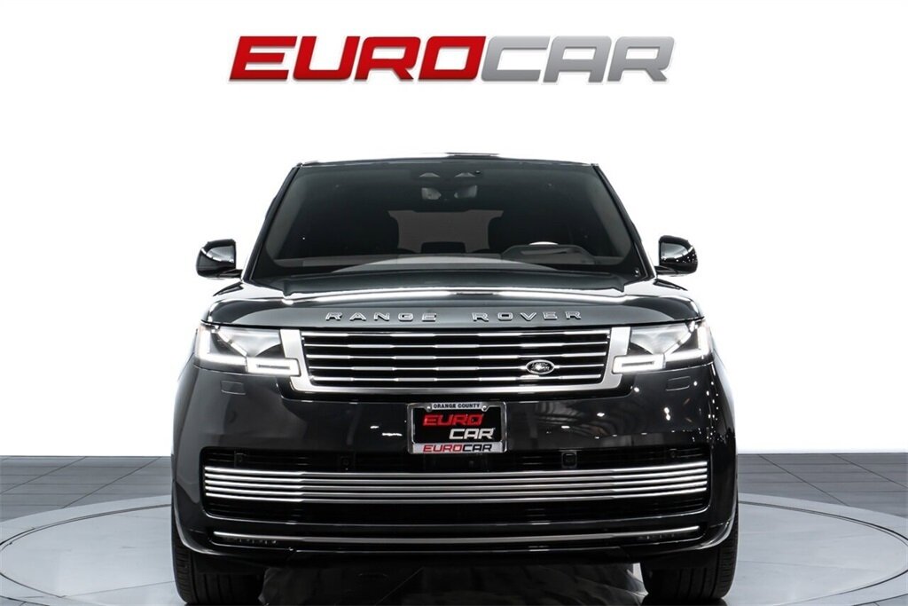 2025 Land Rover Range Rover P615 SV *23 " FORGED WHEELS * EXECUTIVE CLASS REAR SEATS* - Photo 8 - Costa Mesa, CA 92626