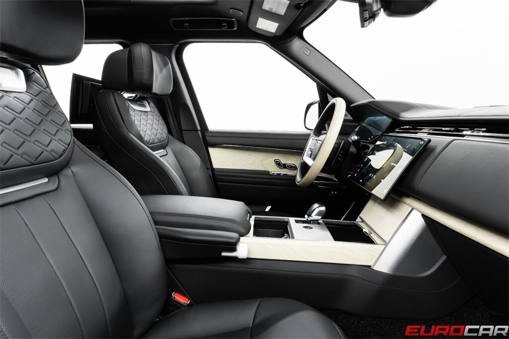 2025 Land Rover Range Rover P615 SV *23 " FORGED WHEELS * EXECUTIVE CLASS REAR SEATS* - Photo 33 - Costa Mesa, CA 92626