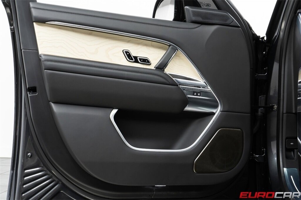 2025 Land Rover Range Rover P615 SV *23 " FORGED WHEELS * EXECUTIVE CLASS REAR SEATS* - Photo 22 - Costa Mesa, CA 92626