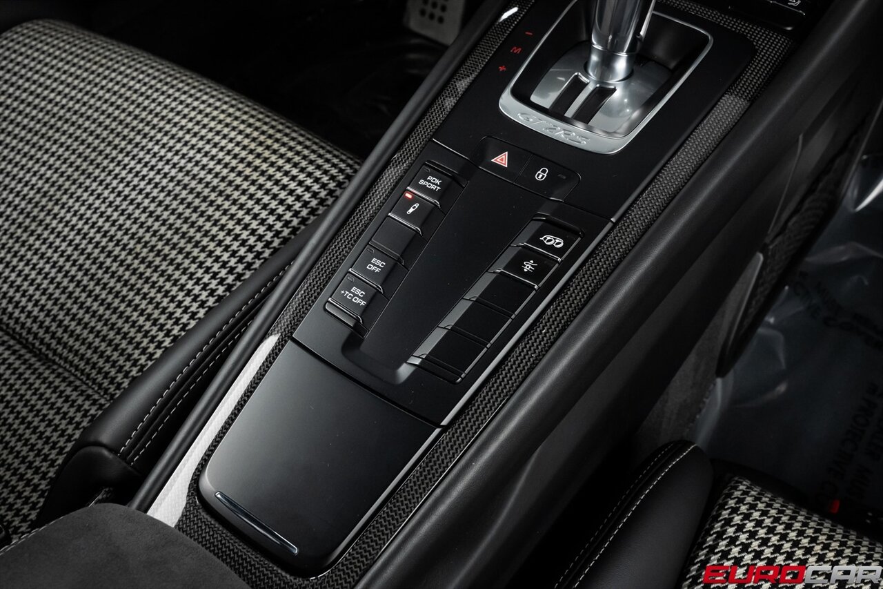 2018 Porsche 911 GT2 RS *WEISSACH PACKAGE * FRONT LIFT*   - Photo 40 - Costa Mesa, CA 92626