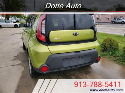 2015 Kia Soul   - Photo 5 - Olathe, KS 66061