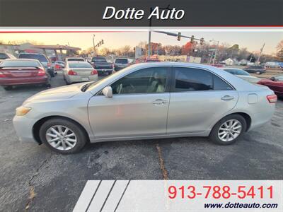 2011 Toyota Camry XLE V6   - Photo 9 - Olathe, KS 66061