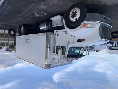 2012 Peterbilt 337   - Photo 4 - Arecibo, PR 00612