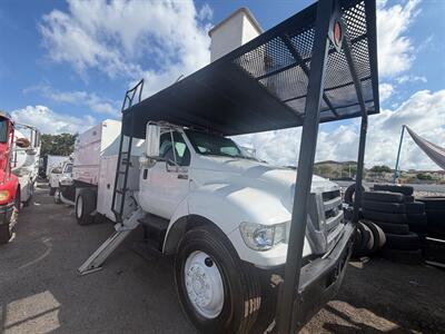 2012 Ford F-750   - Photo 2 - Medley, FL 33166