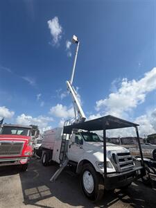 2012 Ford F-750   - Photo 4 - Medley, FL 33166