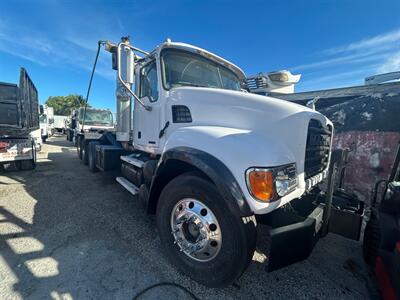 2006 Mack CV-713 ROLL ON ROLL OFF   - Photo 1 - Medley, FL 33166