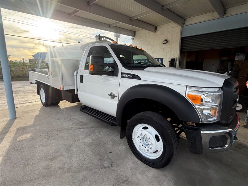 2012 Ford F-550's photo