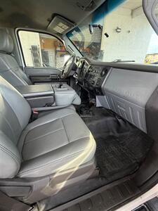 2012 FORD F-550   - Photo 6 - Medley, FL 33166