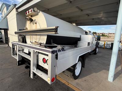 2012 FORD F-550   - Photo 2 - Medley, FL 33166