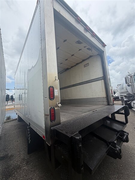 2015 Isuzu NQR - Photo 2 - Medley, FL 33166