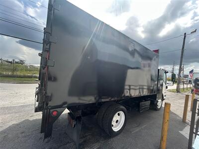 2017 Isuzu NRR   - Photo 2 - Medley, FL 33166