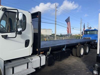 2017 Freightliner M-2 106 M   - Photo 3 - Medley, FL 33166