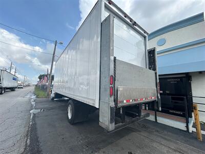 2018 FREIGHTLINER M-2   - Photo 3 - Medley, FL 33166