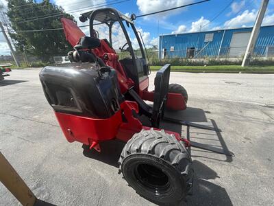 2018 MANITOU TMT55XT 6000   - Photo 2 - Medley, FL 33166